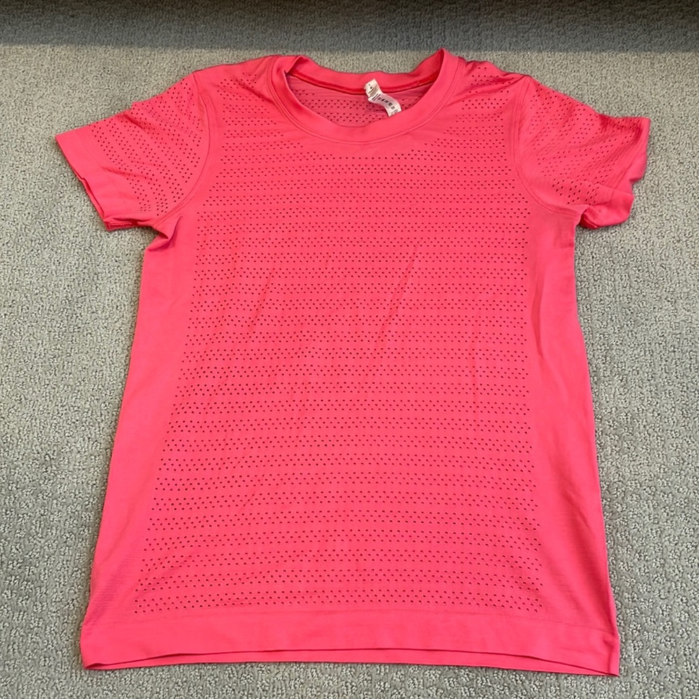 Lululemon workout top